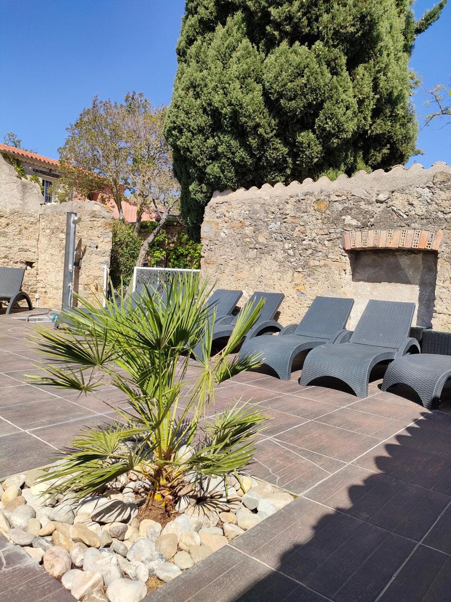 Hotel Restaurant L'Art Des Mets By Cote Jardin Conilhac-Corbières Dış mekan fotoğraf